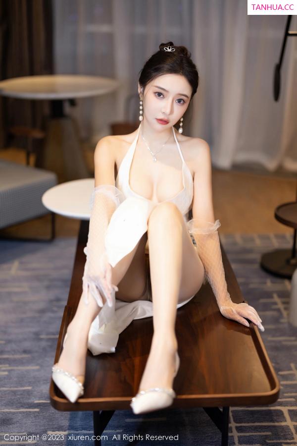 王馨瑶  [XiuRen]高清写真图 2023.08.18 No.7256 王馨瑶yanni 安吉旅拍第24张图片